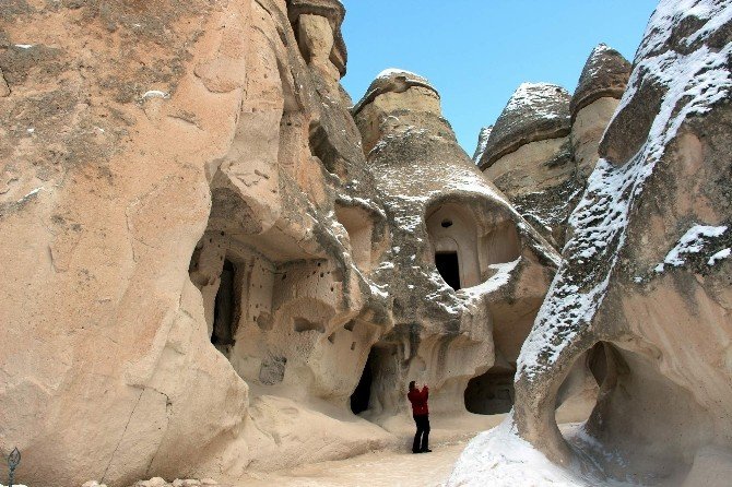Kapadokya’da İki Mevsim Bir Arada Yaşanıyor