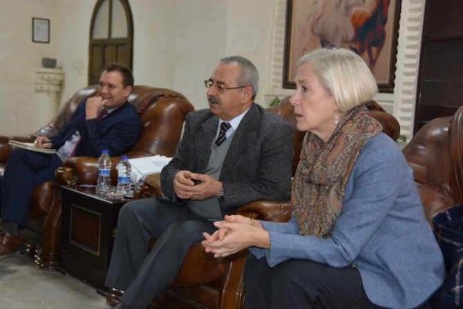 ABD Adana Başkonsolosu, Nusaybin Belediyesi'ni ziyaret etti