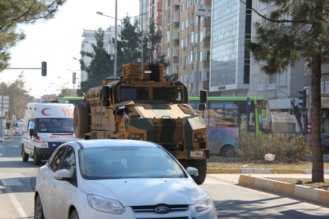 Diyarbakır’da belediye otobüsleri Sur için kontak kapattı