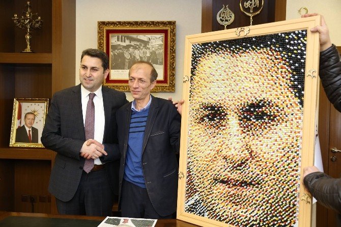 Cumhurbaşkanı Erdoğan’ın Pano Raptiye Portresi İle Dünya Rekoru Kırmaya Hazırlanıyor