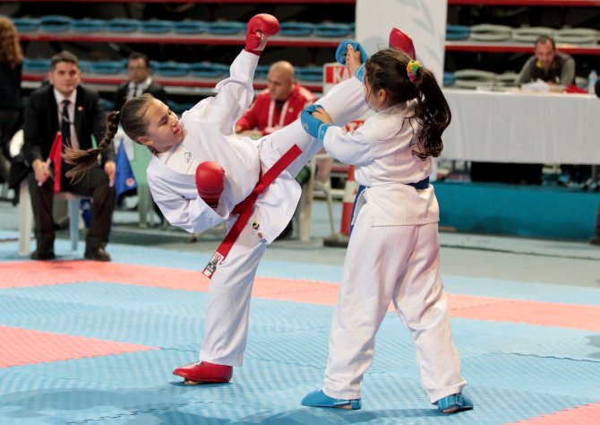 Yıldız Karateciler Bursa'da buluştu