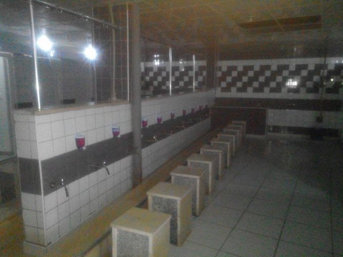 Eski çarşı camiinin tuvaletleri yenilendi