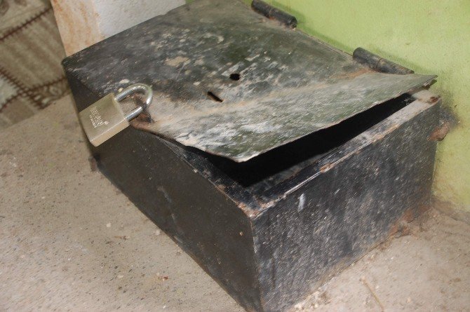 Yedi Kardeşler Türbesi Bakım Bekliyor