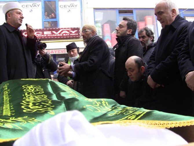 Ziraat Bankası Genel Müdürü Hüseyin Aydın’ın Kardeşi Hasan Aydın, Son Yolculuğuna Uğurlandı