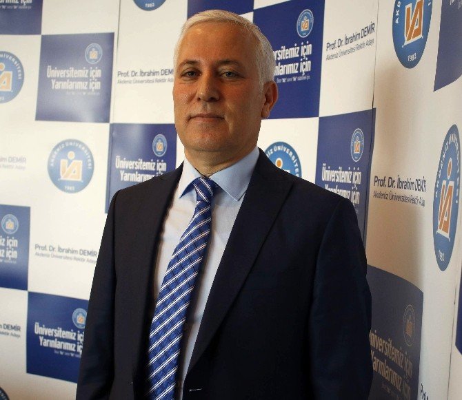 Prof.dr. Demir, AÜ Rektör Adaylığını Açıkladı