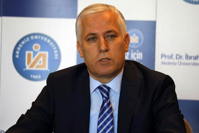 Prof.dr. Demir, AÜ Rektör Adaylığını Açıkladı