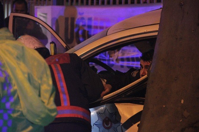 Polis Otosu Lüks Otomobille Kafa Kafaya Çarpıştı:1 Polis Şehit, 1 Polis Yaralı