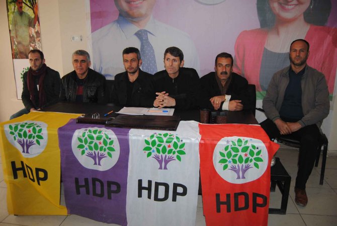 Hakkari'de HDP ve DBP'den 'Hakkari'nin taşınmasına' ortak tepki
