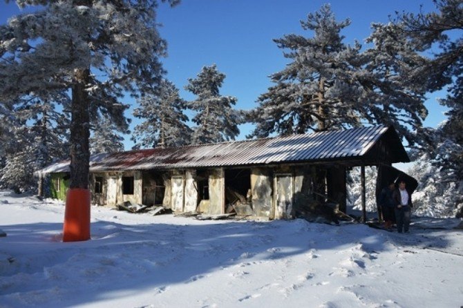 Yangında Zarar Gören Muratdağı Termal Kayak Merkezi Tesisleri Tekrar Yapılacak
