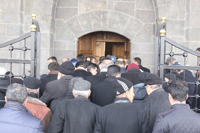 Erzurum Narmanlı Camisi Törenle İbadete Açıldı