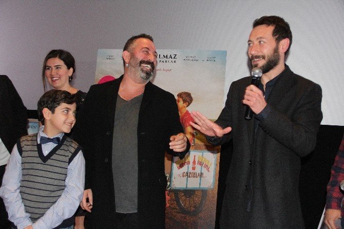 Cem Yılmaz, Mersin’de İftarlık Gazoz Filminin Galasına Katıldı