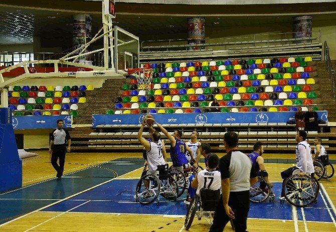 Bağcılar Belediyesi Engelli Basketbol Takımı Liderlik Koltuğuna Oturdu