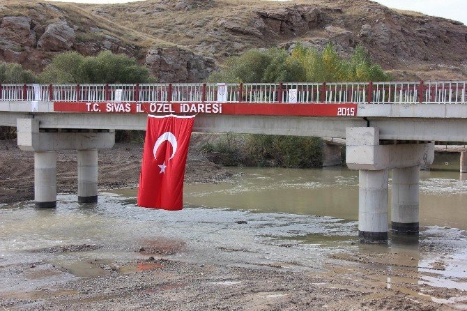 Sivas İl Özel İdaresi Kırsal Altyapıya 42 Milyon Lira Harcadı