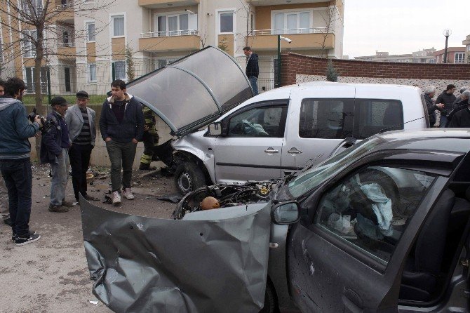 Kocaeli’de Trafik Kazası: 3’ü Çocuk 6 Yaralı
