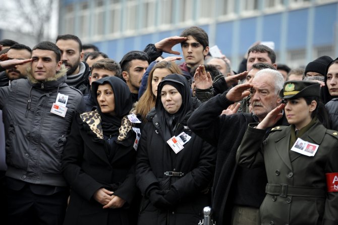 Şehit bordo bereli Selçuk Paker son yolculuğuna uğurlandı