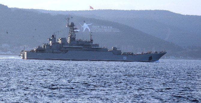 2 Rus Savaş Gemisi Çanakkale Boğazı’ndan Geçti
