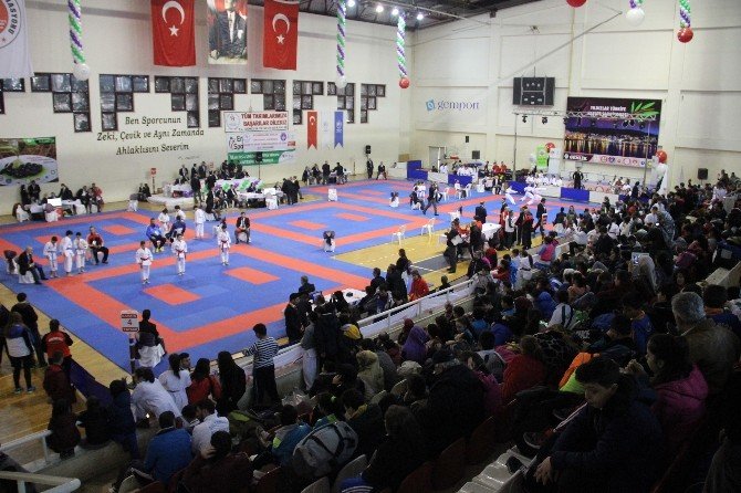 Zonguldak Karate Türkiye Şampiyonasından Eli Boş Döndü