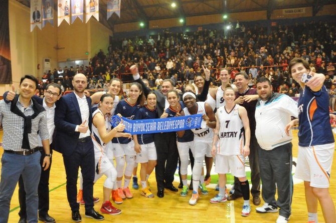 Hatay Büyükşehir Belediyespor’da Galatasaray galibiyetinin sevinci sürüyor