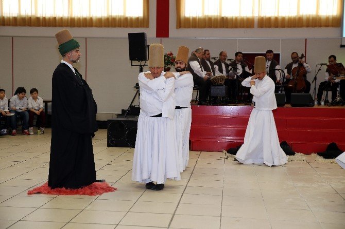 Sema Gösterisi İtalya’daki Türkleri Mest Etti