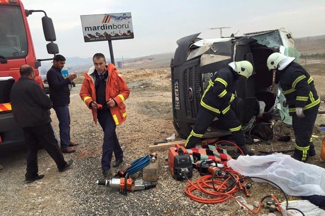 Mardin’de Trafik Kazası: 1 Ölü, 1 Yaralı