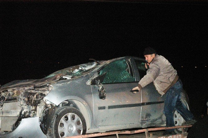 Adana’da Polis Aracı Kaza Yaptı: 2 Yaralı
