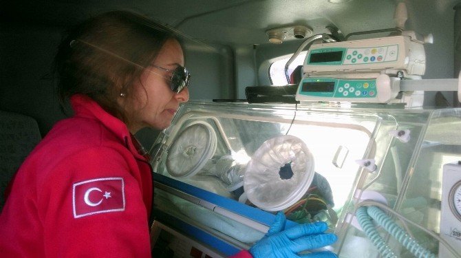 112 Ambulans Helikopteri Samsun’a Bebekle Döndü