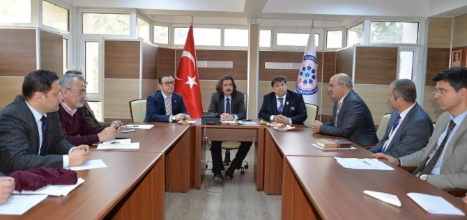 Azeri üniversite Uludağ Üniversitesi’nin eğitim sistemine geçiyor