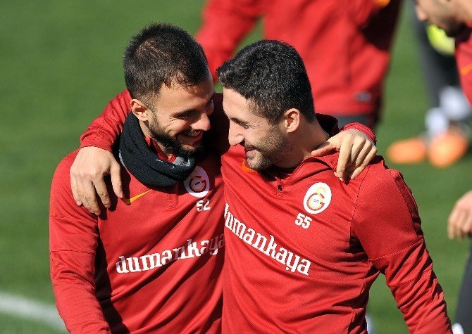 Galatasaray’da Podolski Sevinci