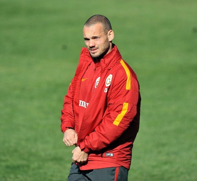 Galatasaray’da Podolski Sevinci