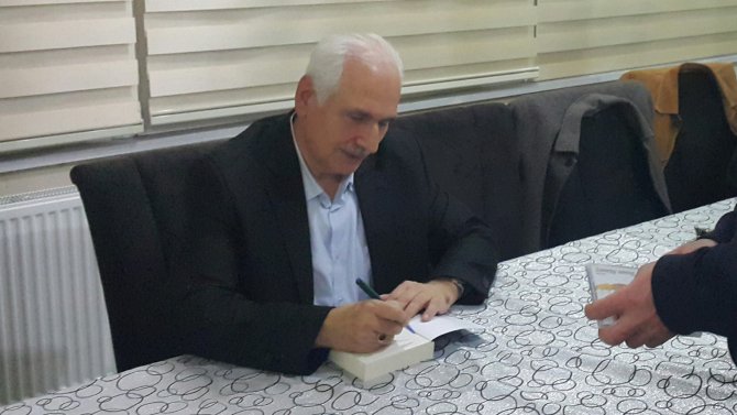 İhsan Atasoy'dan Fethullah Gülen Hocaefendi'ye 'Konuşan Adam' şiiri