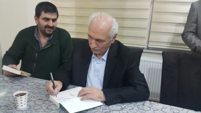 İhsan Atasoy'dan Fethullah Gülen Hocaefendi'ye 'Konuşan Adam' şiiri