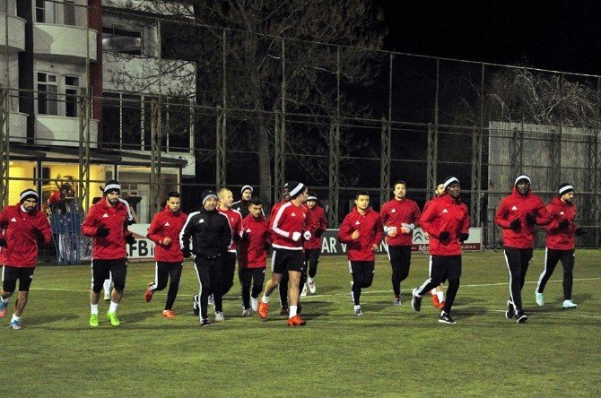 Gaziantepspor’da Yeni Transferler Antrenmana Çıktı