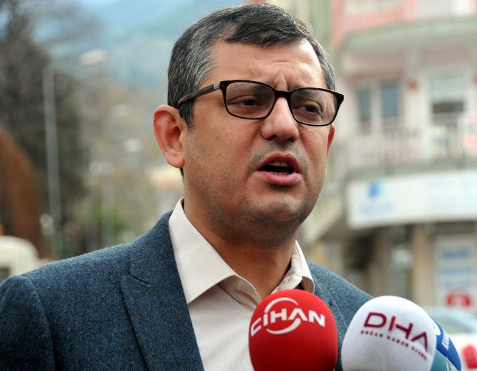 CHP Grup Başkan Vekili Özel: Arınç'ı cesur ve şeffaf olmaya davet ediyorum
