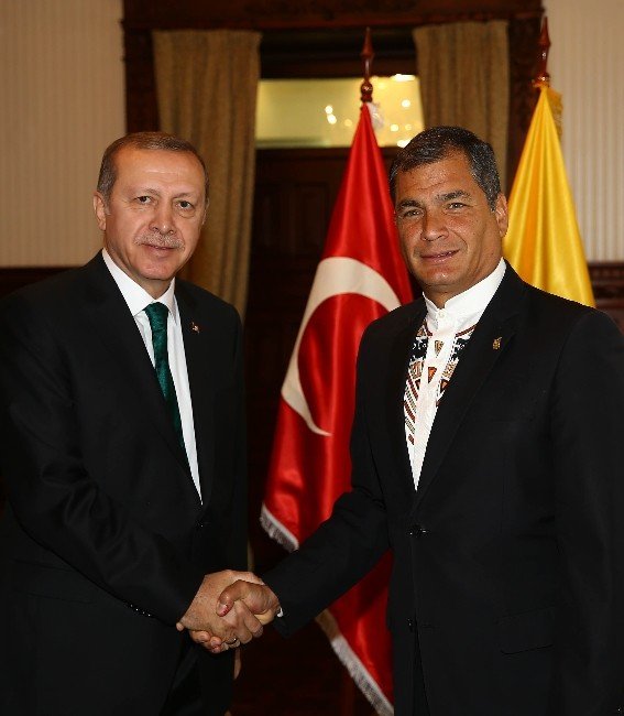 Cumhurbaşkanı Erdoğan, Ekvador Devlet Başkanı Correa İle Bir Araya Geldi
