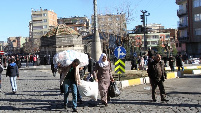 Hendek ve çatışmalar Diyarbakır’ı göçte birinci sıraya taşıdı