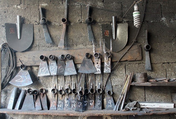 Demircilik Mesleği Makineleşmeye Yenik Düştü