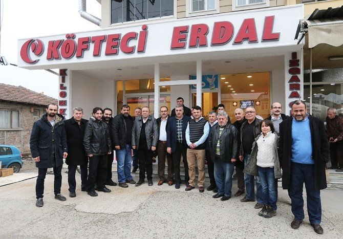 ’Köfteci Erdal’ Yeni Yerinde Hizmete Başladı