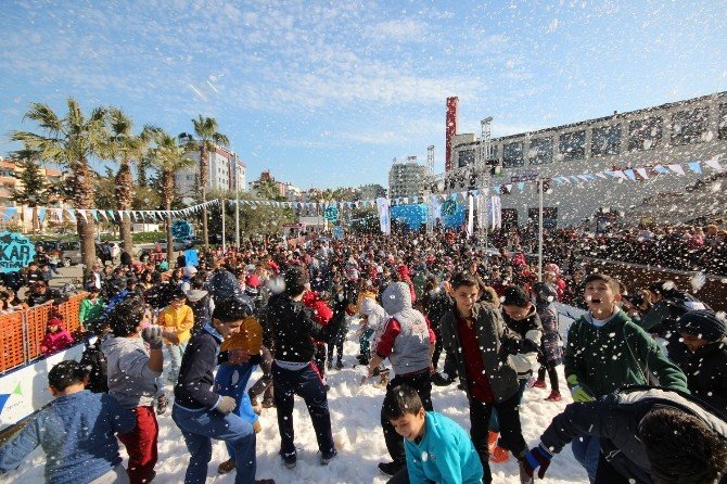 Mersin’de Kar Festivali Başladı