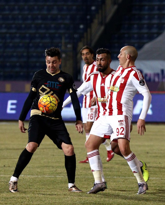 Osmanlıspor: 2 - Medicana Sivasspor: 0 (İlk yarı)