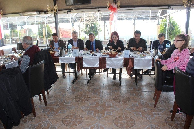 Bu Mekan, Aydın Manzarasında Van İle Efelerin Damak Tadını Birleştirdi