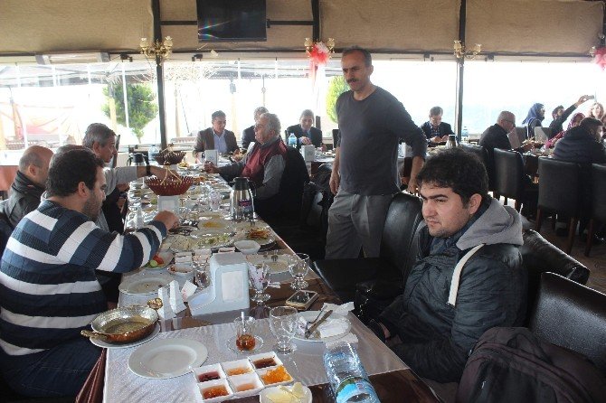 Bu Mekan, Aydın Manzarasında Van İle Efelerin Damak Tadını Birleştirdi