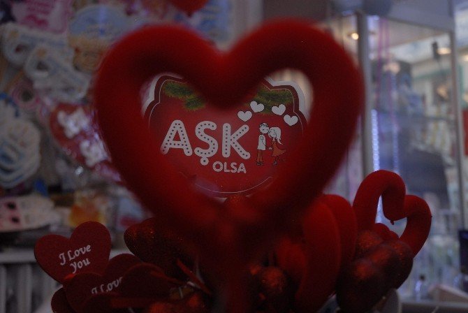 Aşk-ı Şehir’de Sevgililer Günü Hazırlıkları Başladı