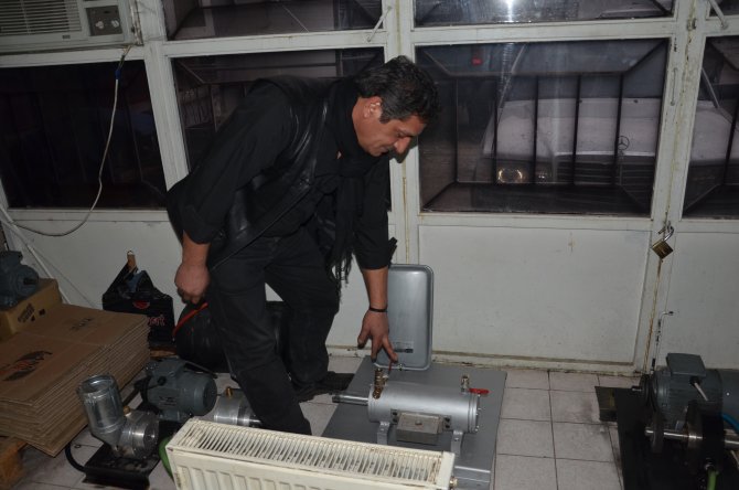 Ankaralı mucit günlük 2 liralık elektrik tüketimi ile suyla çalışan kombi üretti