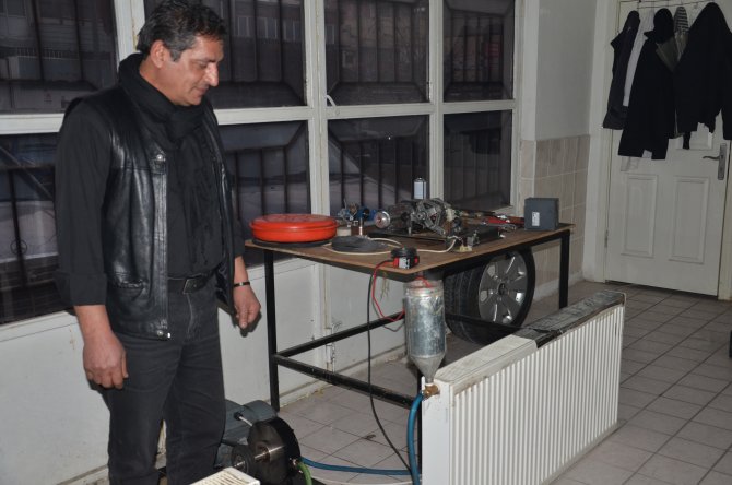 Ankaralı mucit günlük 2 liralık elektrik tüketimi ile suyla çalışan kombi üretti