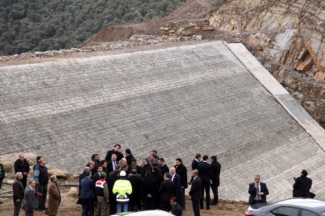 Bakan Eroğlu, Gökbel Barajı’nda İncelemelerde Bulundu