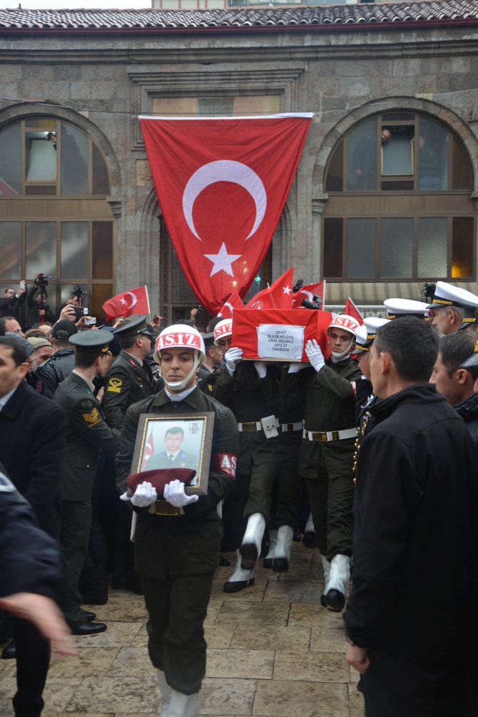 Trabzonlu şehit astsubay, ebediyete uğurlandı