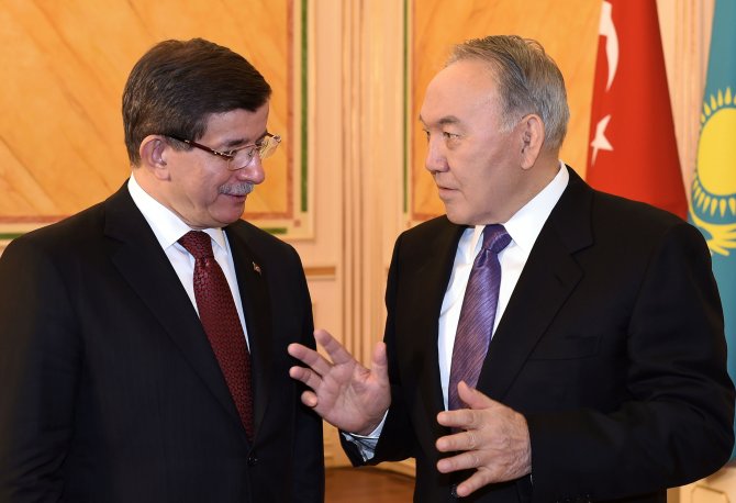 Davutoğlu'nu kabul eden Nazarbayev: Rusya-Türkiye krizi bize büyük sorun oldu
