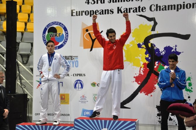 Karateciler Avrupa’yı 10 altın, 3 gümüş, 7 bronzla zirvede tamamladı
