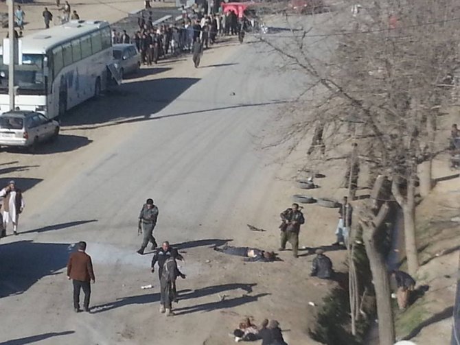 Afganistan’da yol kenarına yerleştirilen bomba patladı: Bir ölü, 4 yaralı