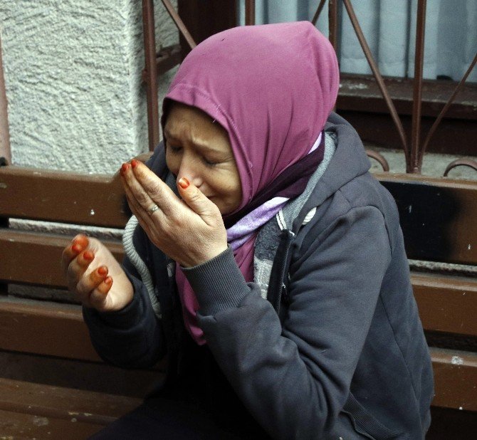 2 Bin 600 Lirasına El Konulan Kadın Dilenci Gözyaşlarına Boğuldu